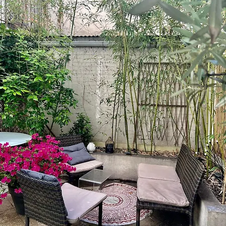 Luxury Garden With Ac In 16th
